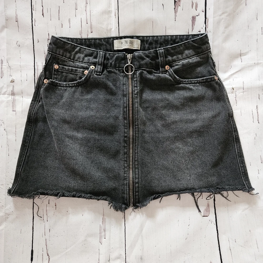 Free People We The Free Women's Black Denim Skirt Size 26 - Picture 1 of 6